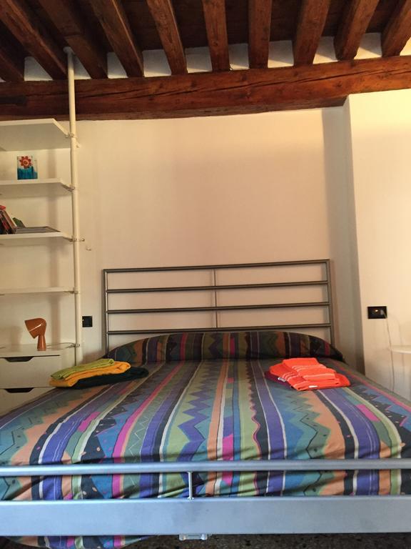 Homesweethome Venice Room photo
