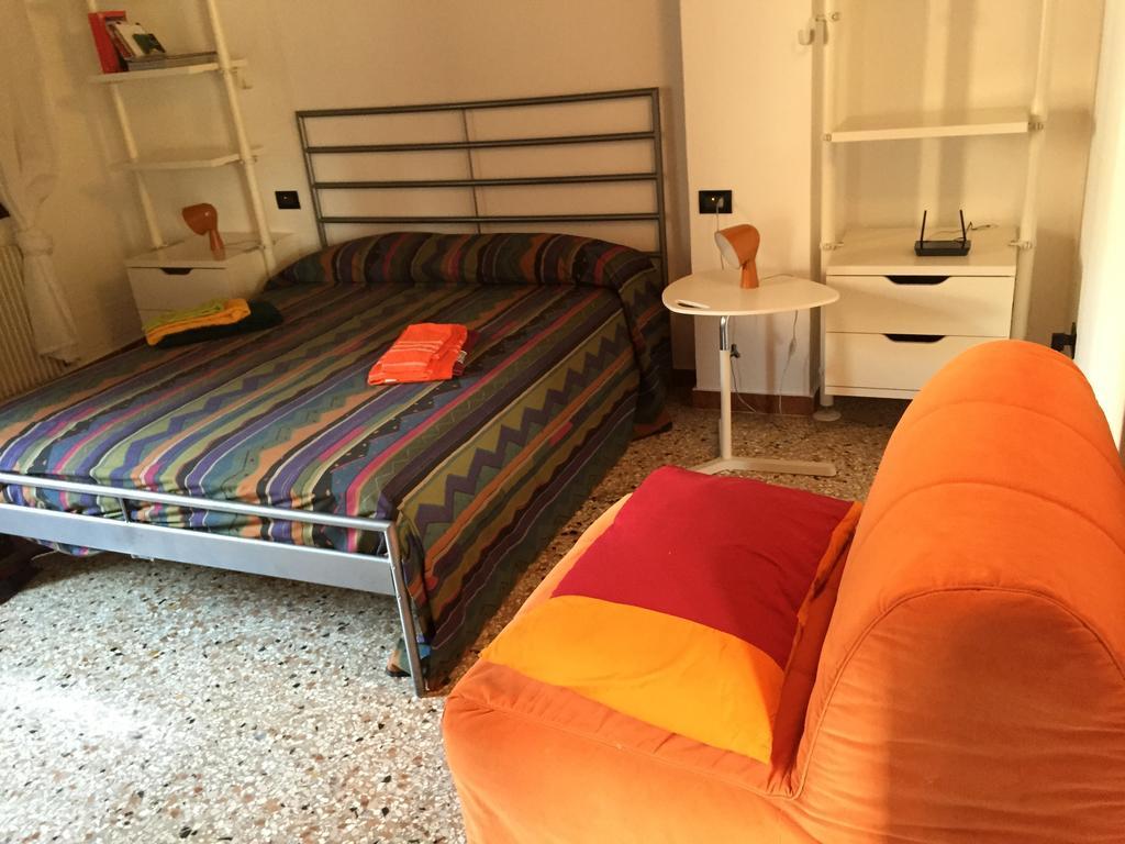 Homesweethome Venice Room photo