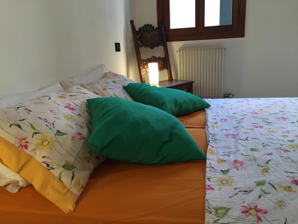 Homesweethome Venice Room photo